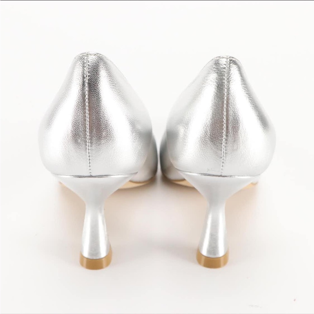Stuart Weitzman NWT IOB Silver Pumps - Size 5 - Picture 2 of 6